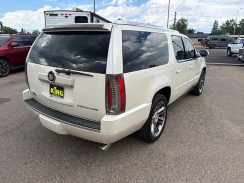 Used 2013 Cadillac Escalade ESV Premium AWD/4WD image 3