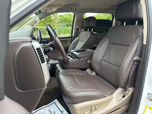 Used 2018 Chevrolet Silverado 1500 LT w/ All Star Edition AWD/4WD image 22