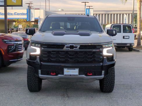 New 2026 Chevrolet Silverado 1500 ZR2 image 2
