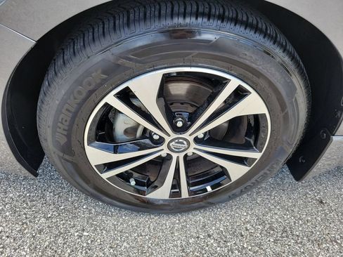 Used 2023 Nissan Sentra SV w/ All-Weather Package FWD image 8