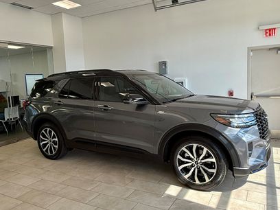 Used 2025 Ford Explorer ST-Line w/ Premium Package
