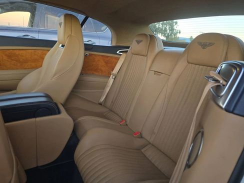 Used 2016 Bentley Continental GT image 13