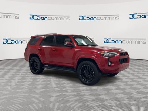 Used 2014 Toyota 4Runner SR5 Premium image 2