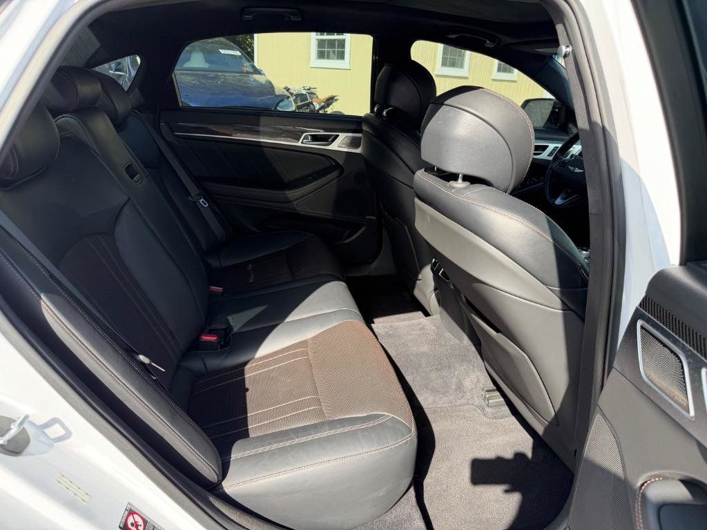 Used 2018 Genesis G80 3.3T Sport RWD image 16