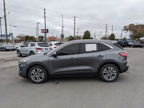 Certified 2022 Ford Escape SEL image 5