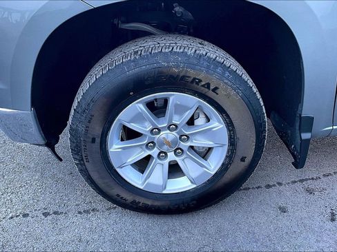 Used 2025 Chevrolet Silverado 1500 LT image 9