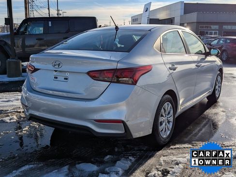 Used 2022 Hyundai Accent SE image 4