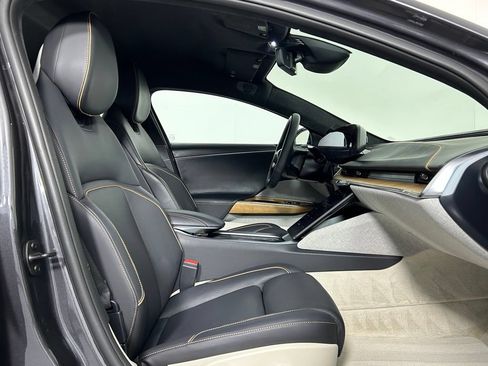 Used 2024 Lucid Air Pure RWD image 10