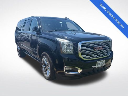 Used 2020 GMC Yukon XL Denali w/ Denali Premium Package AWD/4WD image 1