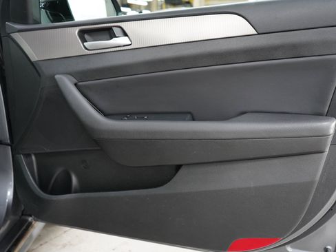 Used 2018 Hyundai Sonata Sport FWD image 9