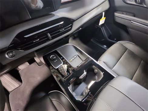 New 2026 Buick Enclave Sport Touring image 11