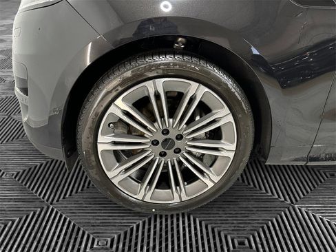 New 2026 Land Rover Range Rover Sport SE image 14