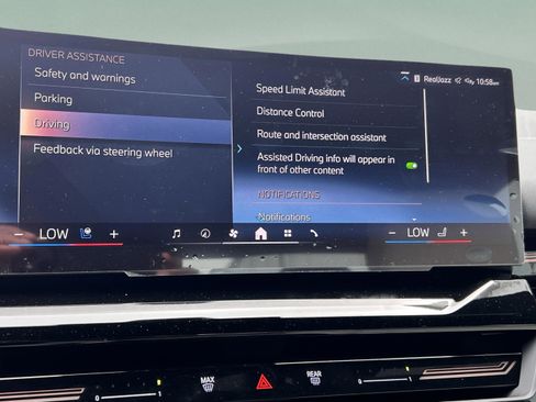 Used 2025 BMW 530i xDrive w/ Premium Package image 18