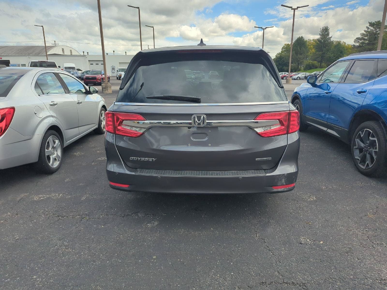 Used 2018 Honda Odyssey Touring image 5