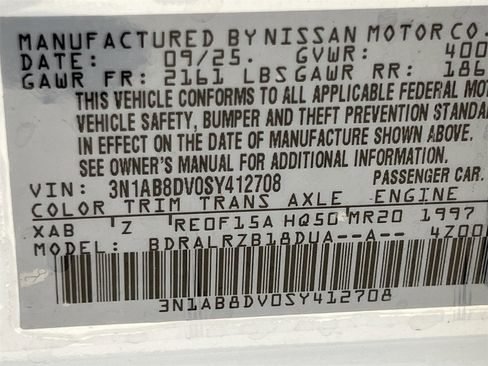 New 2025 Nissan Sentra SR image 18