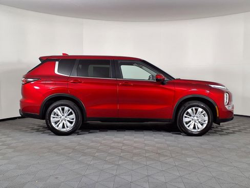 New 2026 Mitsubishi Outlander ES image 28