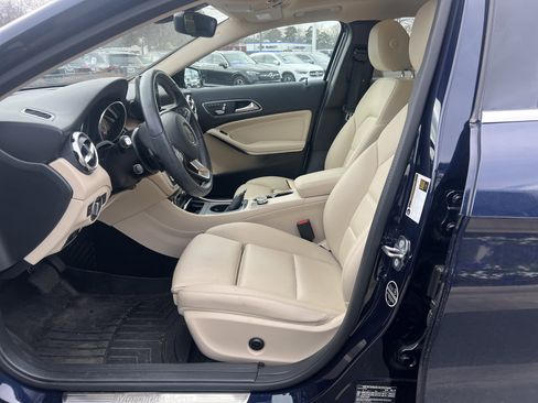 Certified 2019 Mercedes-Benz GLA 250 4MATIC image 16