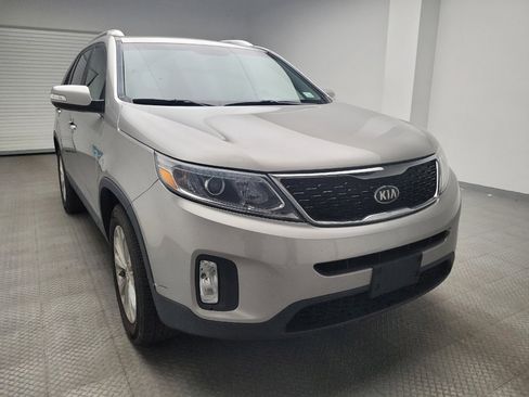 Used 2014 Kia Sorento EX image 14