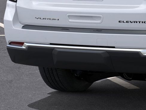 New 2026 GMC Yukon Elevation image 14