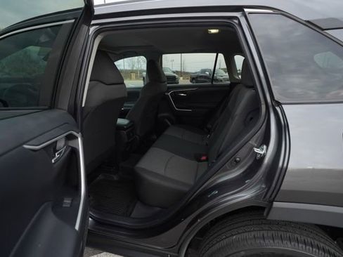 Used 2022 Toyota RAV4 XLE w/ Convenience Package image 15