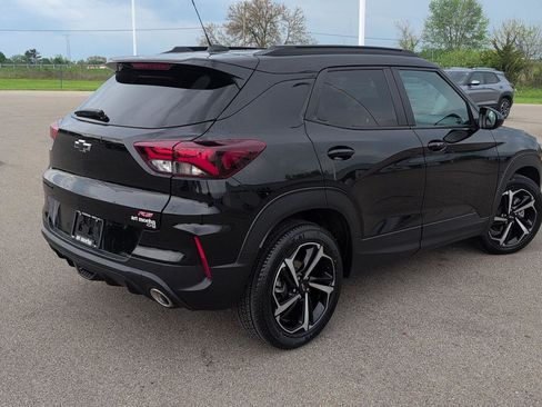 Used 2023 Chevrolet TrailBlazer RS w/ Sun and Liftgate Package FWD image 8