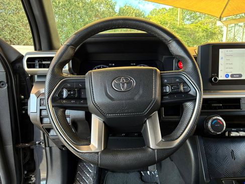 Used 2024 Toyota Tacoma TRD Off-Road image 14