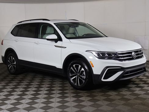 Used 2023 Volkswagen Tiguan S image 47