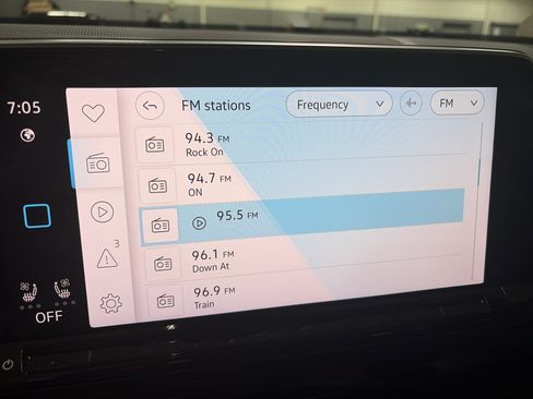 Certified 2025 Volkswagen Atlas SE AWD/4WD image 17