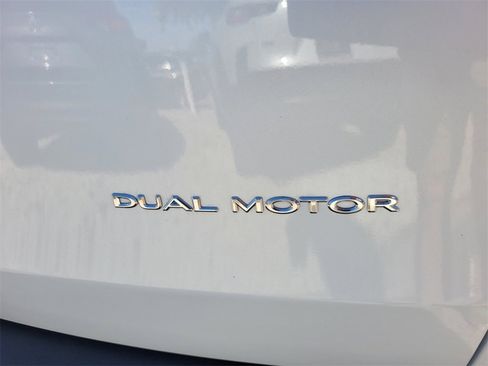 Used 2026 Tesla Model Y Long Range image 13