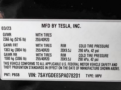 Used 2023 Tesla Model Y AWD image 30
