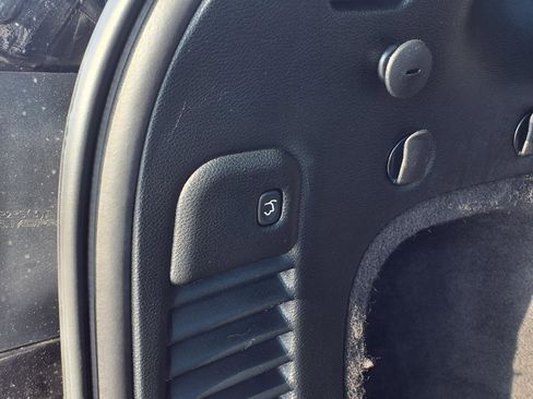 Used 2018 Jeep Grand Cherokee Altitude image 23