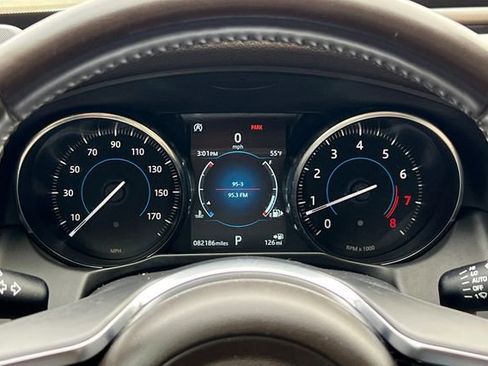 Used 2020 Jaguar XF Prestige image 29