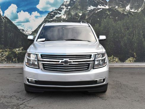 Used 2018 Chevrolet Suburban Premier image 5
