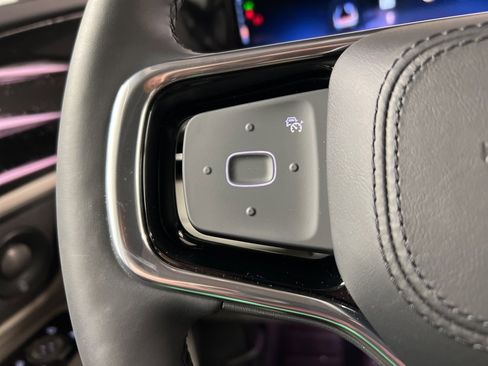 Used 2026 Lincoln Nautilus Premier w/ Equipment Group 102A image 20