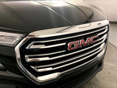 Used 2024 GMC Terrain SLT AWD/4WD image 29