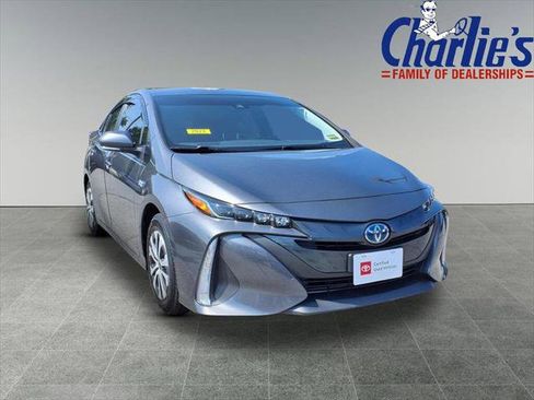 Certified 2022 Toyota Prius Prime XLE image 3