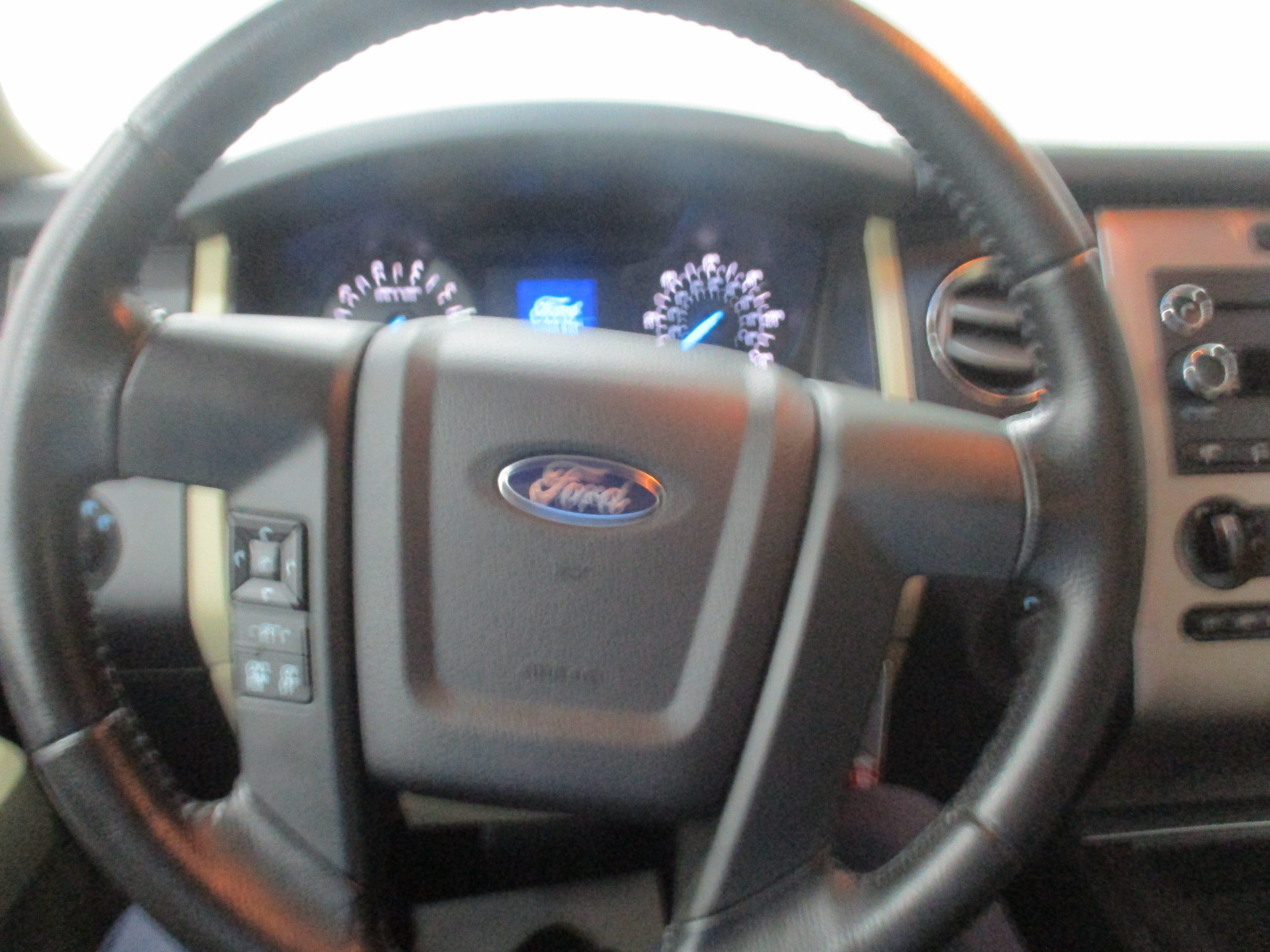 Used 2016 Ford Expedition XL AWD/4WD image 22