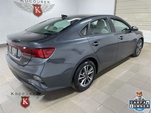 Used 2023 Kia Forte LXS image 7