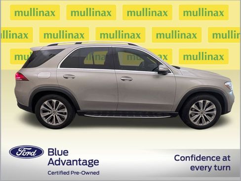 Used 2020 Mercedes-Benz GLE 350 4MATIC w/ Premium Package image 2