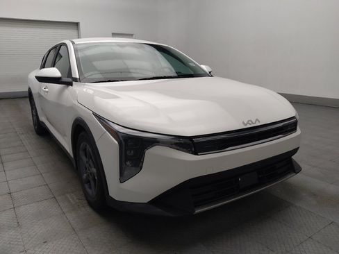 Used 2025 Kia K4 FWD image 13