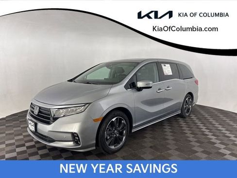 Used 2024 Honda Odyssey Elite image 3