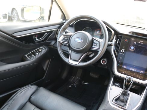 Used 2020 Subaru Outback Limited image 34