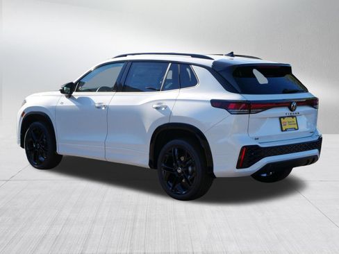 New 2026 Volkswagen Tiguan SE R-Line AWD/4WD image 3