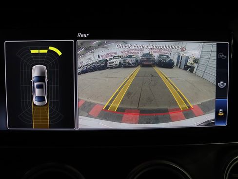 Used 2018 Mercedes-Benz E 300 4MATIC image 22