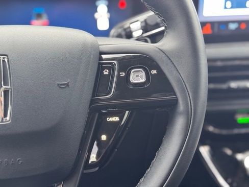 Used 2024 Lincoln Corsair AWD w/ Equipment Group 101A image 11