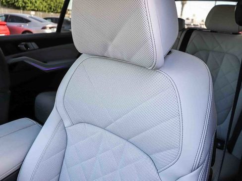 Used 2026 BMW X5 sDrive40i w/ M Sport Package image 27