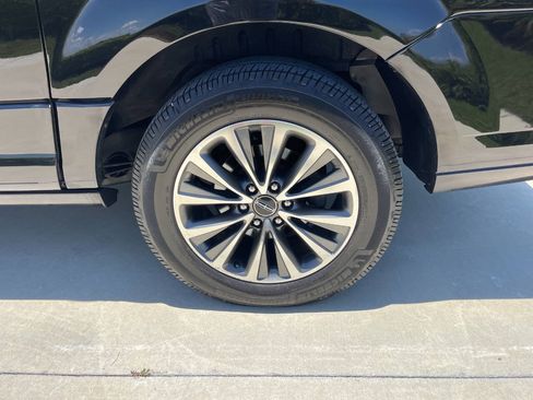 Used 2016 Lincoln Navigator L Select AWD/4WD image 25