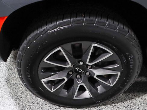 Used 2022 Chevrolet Tahoe Z71 w/ Luxury Package image 11