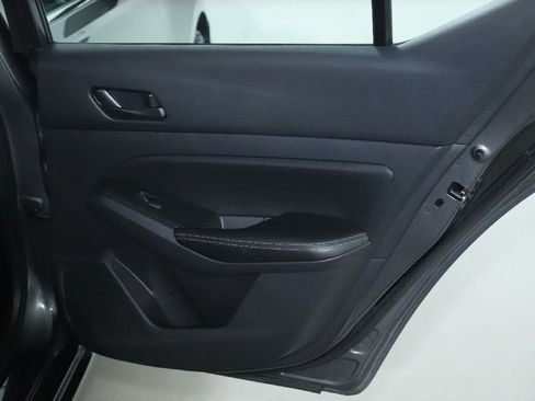 Used 2024 Nissan Altima 2.5 SV FWD image 31