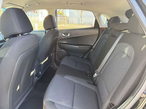 Used 2023 Hyundai Kona SE image 28